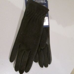 isotoner Accessories - Isotoner Black Fleece Gloves Smart Dri Touch NWT isotoner Accessories - Isotoner Black Fleece Gloves Smart Dri Touch NWT